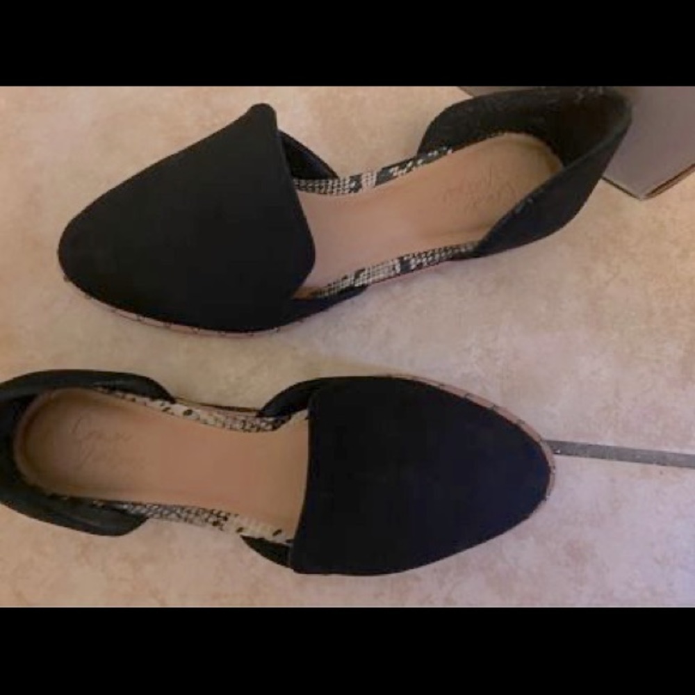 Womens flats